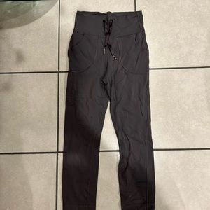 Lululemon Grey Leggings With Pockets